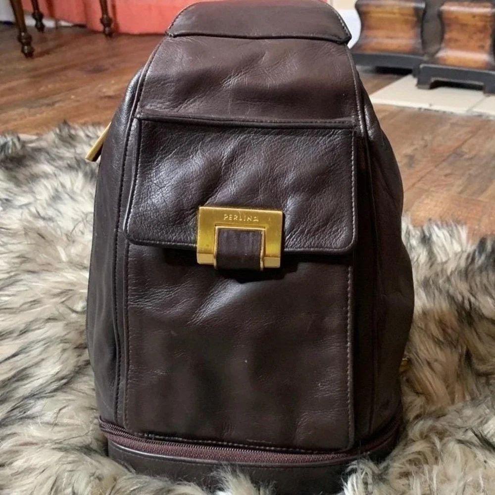 Perlina Sling Backpack Women OS Dark‎ Brown Good Leather Teardrop Gold purse